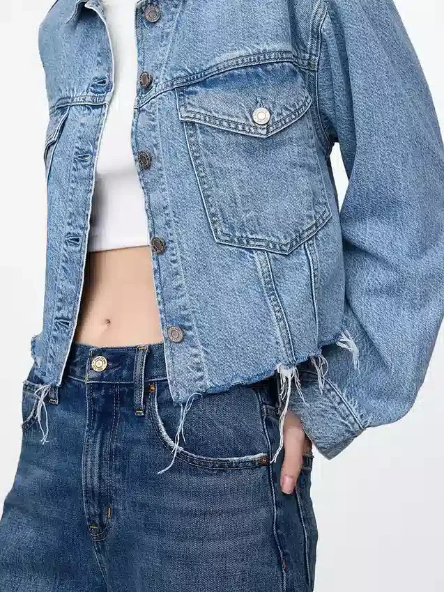 Ultramykt, kort ikonisk denimjakke