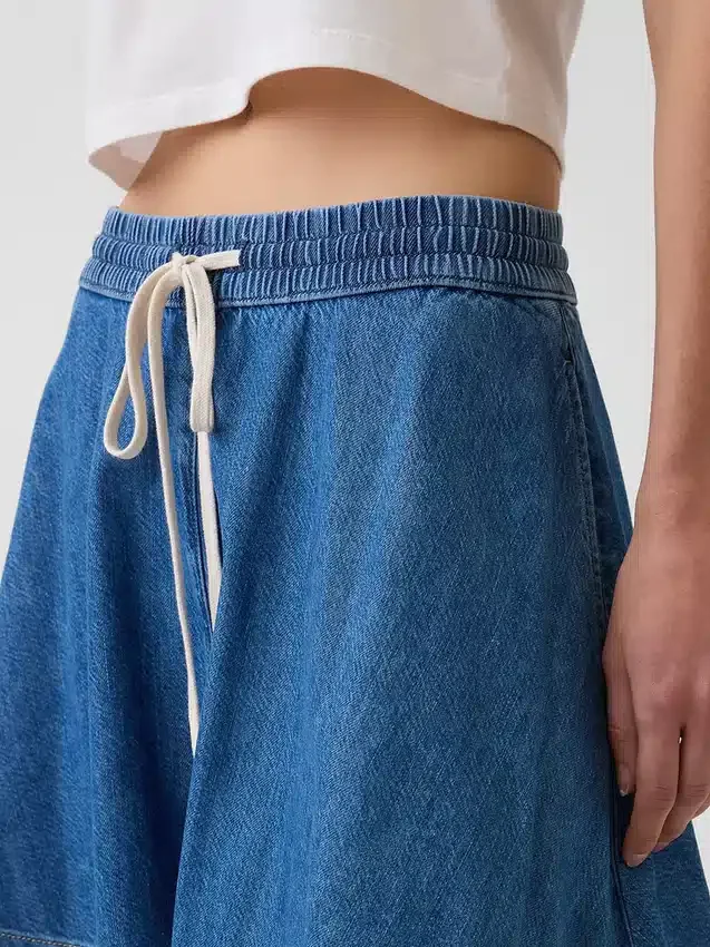 Ultramykt mini-skjørt i denim