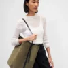 Vegansk skinnveske i suede