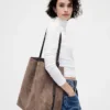 Vegansk skinnveske i suede
