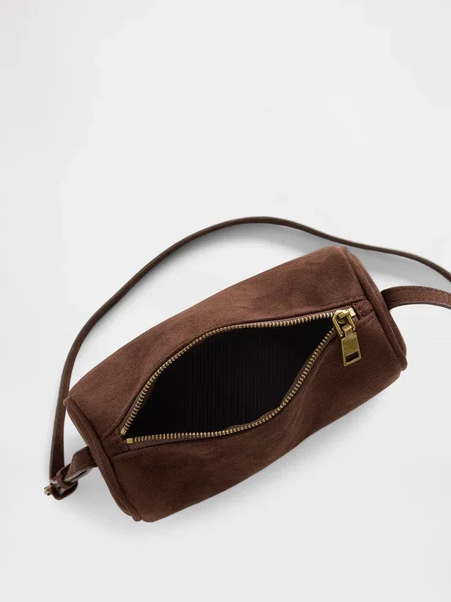 Vegansk suede-veske i tønneform