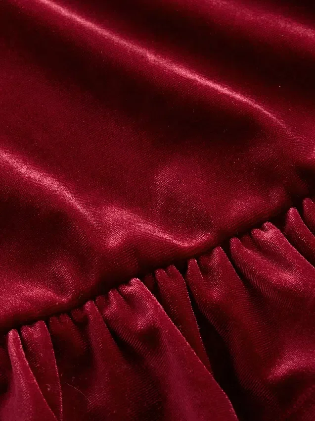 Velour-peplum-top for barn