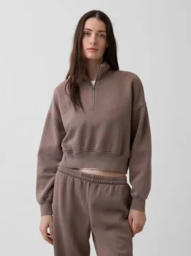 Vintagesoft oversized genser med halv glidelås og kileformet hals